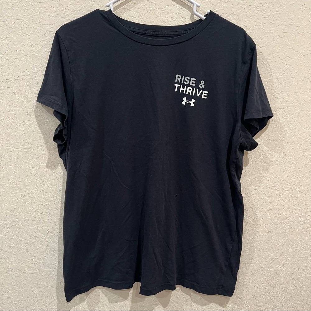 UNDER ARMOUR Rise and Thrive Black Graphic T-Shirt